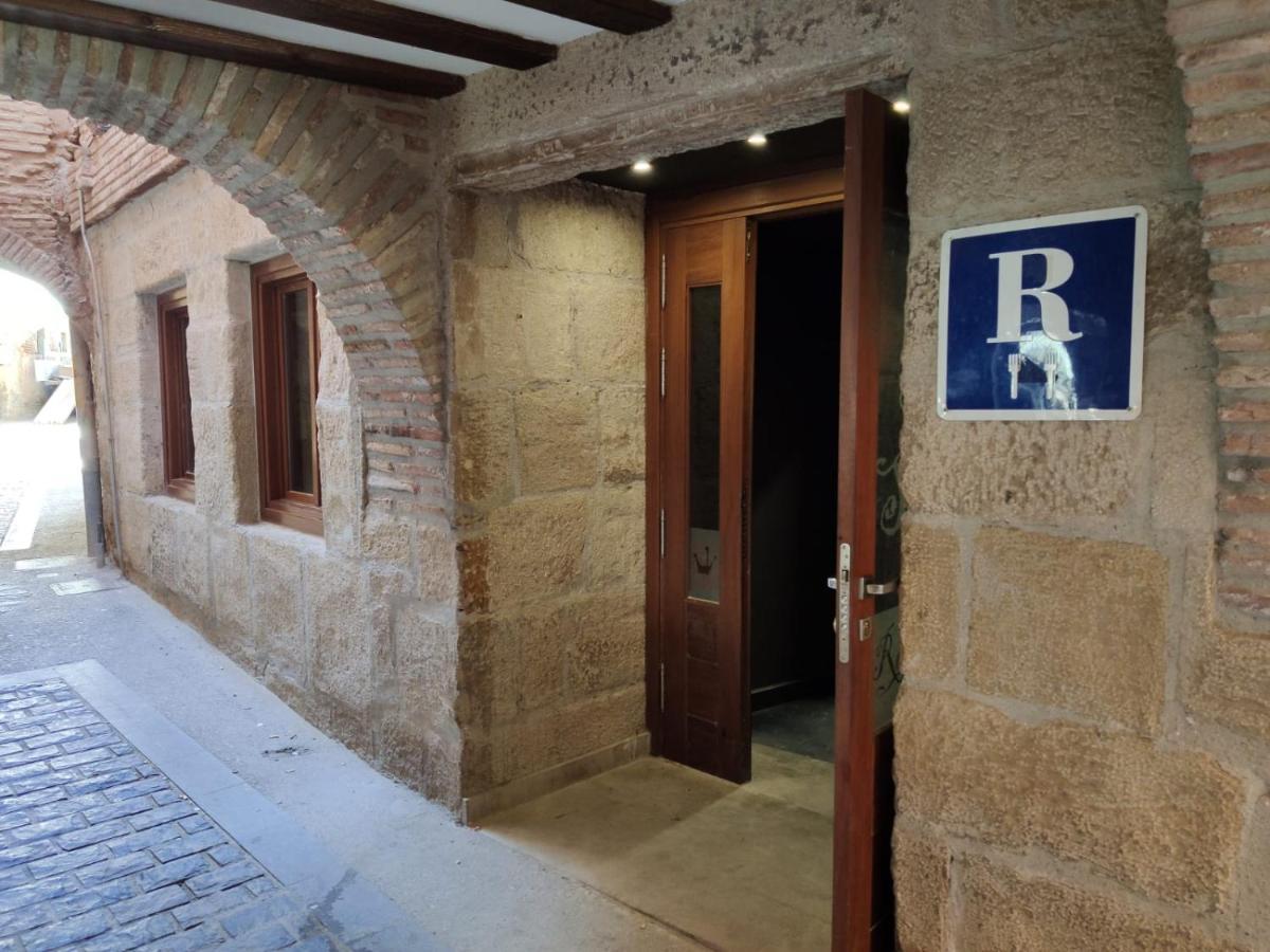 Hotel Rey Sancho Navarrete Exterior photo