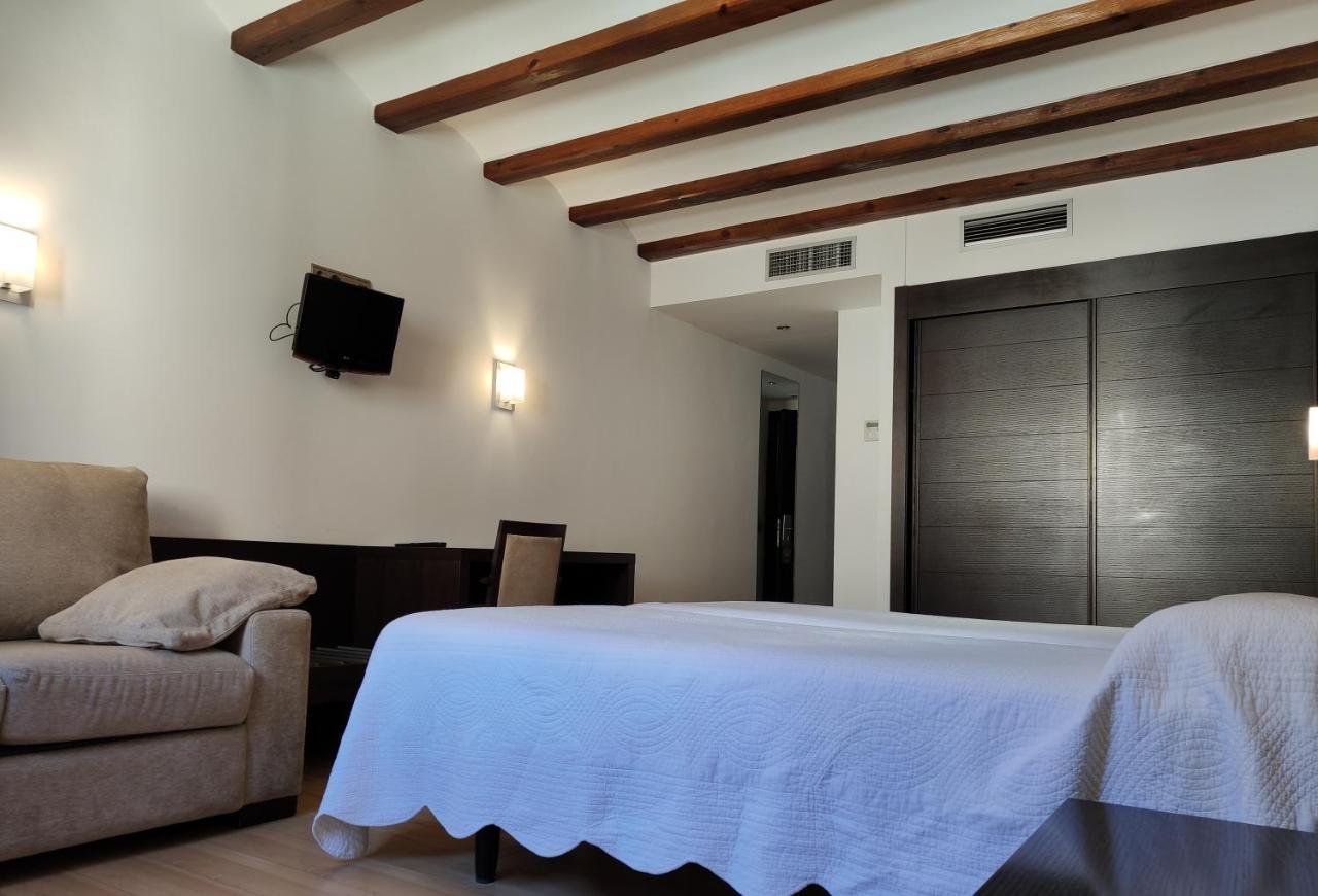 Hotel Rey Sancho Navarrete Exterior photo